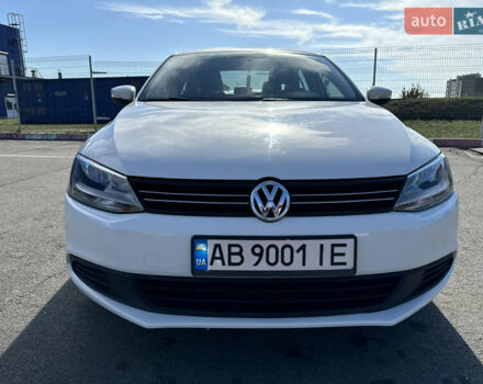 Белый Фольксваген Джетта, объемом двигателя 2.48 л и пробегом 230 тыс. км за 9700 $, фото 1 на Automoto.ua