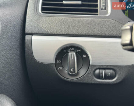 Білий Фольксваген Джетта, об'ємом двигуна 1.39 л та пробігом 186 тис. км за 10800 $, фото 13 на Automoto.ua