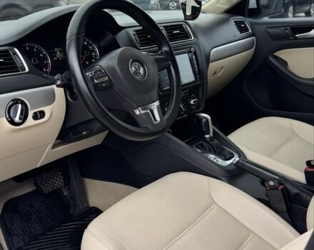 Белый Фольксваген Джетта, объемом двигателя 1.8 л и пробегом 220 тыс. км за 9800 $, фото 10 на Automoto.ua