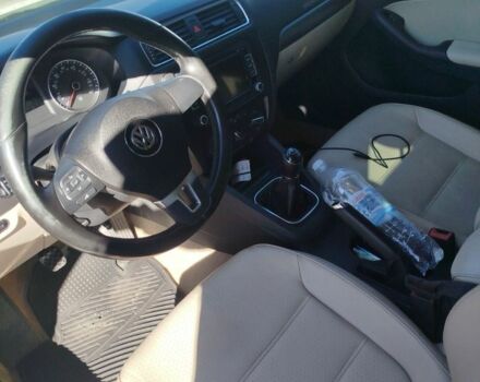 Белый Фольксваген Джетта, объемом двигателя 2 л и пробегом 320 тыс. км за 9000 $, фото 3 на Automoto.ua