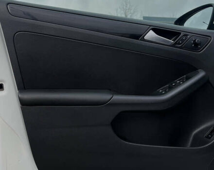 Білий Фольксваген Джетта, об'ємом двигуна 1.97 л та пробігом 195 тис. км за 11300 $, фото 7 на Automoto.ua