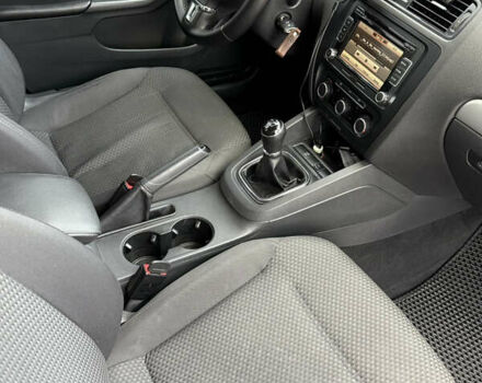 Белый Фольксваген Джетта, объемом двигателя 2 л и пробегом 195 тыс. км за 9000 $, фото 26 на Automoto.ua