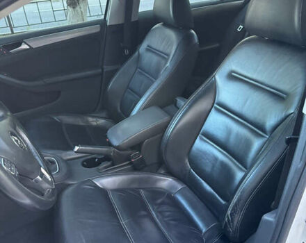 Білий Фольксваген Джетта, об'ємом двигуна 1.97 л та пробігом 305 тис. км за 8200 $, фото 17 на Automoto.ua