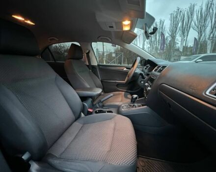 Білий Фольксваген Джетта, об'ємом двигуна 2 л та пробігом 206 тис. км за 8999 $, фото 12 на Automoto.ua