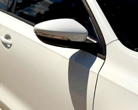 Белый Фольксваген Джетта, объемом двигателя 1.6 л и пробегом 280 тыс. км за 11500 $, фото 2 на Automoto.ua