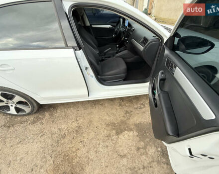 Белый Фольксваген Джетта, объемом двигателя 2 л и пробегом 195 тыс. км за 9000 $, фото 24 на Automoto.ua