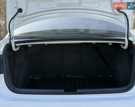 Білий Фольксваген Джетта, об'ємом двигуна 1.8 л та пробігом 203 тис. км за 9800 $, фото 20 на Automoto.ua