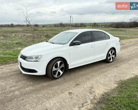 Белый Фольксваген Джетта, объемом двигателя 2 л и пробегом 195 тыс. км за 9000 $, фото 5 на Automoto.ua
