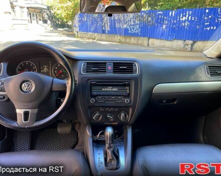 Белый Фольксваген Джетта, объемом двигателя 1.8 л и пробегом 135 тыс. км за 9500 $, фото 3 на Automoto.ua