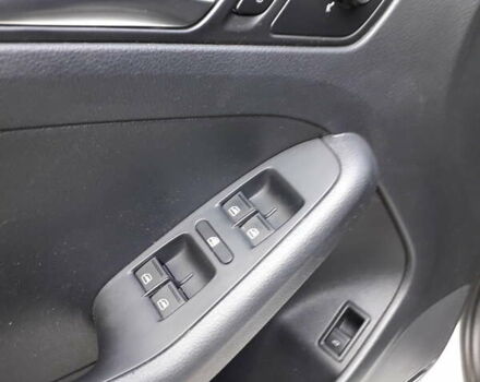 Белый Фольксваген Джетта, объемом двигателя 1.8 л и пробегом 98 тыс. км за 11800 $, фото 12 на Automoto.ua