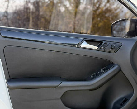 Білий Фольксваген Джетта, об'ємом двигуна 1.8 л та пробігом 203 тис. км за 9800 $, фото 19 на Automoto.ua