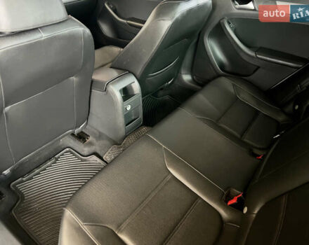 Білий Фольксваген Джетта, об'ємом двигуна 1.8 л та пробігом 141 тис. км за 10400 $, фото 13 на Automoto.ua