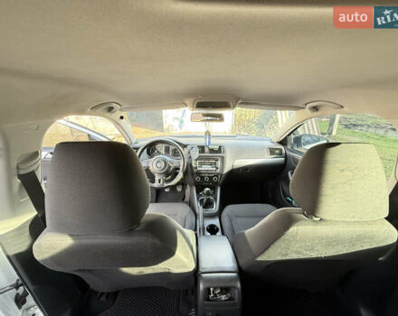 Белый Фольксваген Джетта, объемом двигателя 2 л и пробегом 195 тыс. км за 9000 $, фото 22 на Automoto.ua