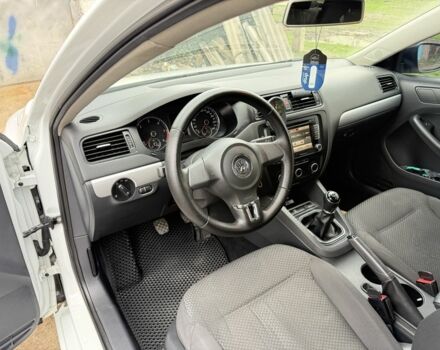 Білий Фольксваген Джетта, об'ємом двигуна 2 л та пробігом 195 тис. км за 8700 $, фото 14 на Automoto.ua