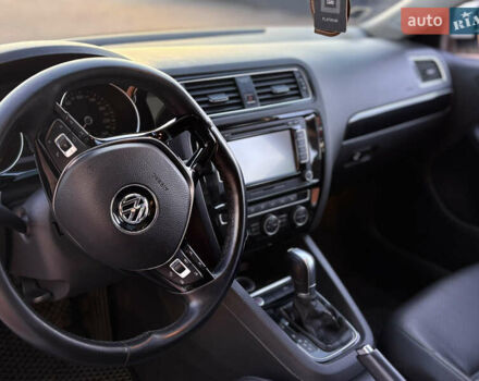 Белый Фольксваген Джетта, объемом двигателя 1.97 л и пробегом 178 тыс. км за 12000 $, фото 5 на Automoto.ua