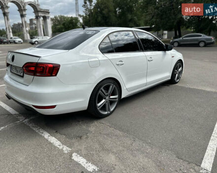 Белый Фольксваген Джетта, объемом двигателя 1.98 л и пробегом 129 тыс. км за 12000 $, фото 5 на Automoto.ua