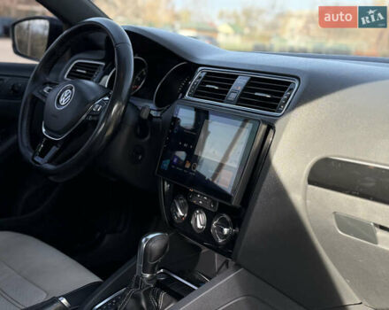 Білий Фольксваген Джетта, об'ємом двигуна 1.8 л та пробігом 203 тис. км за 9800 $, фото 15 на Automoto.ua