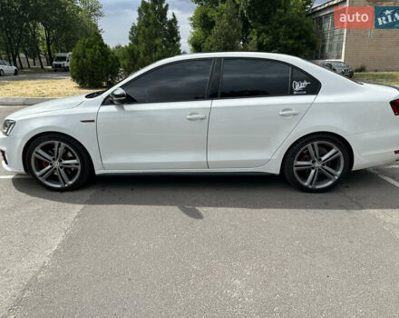 Белый Фольксваген Джетта, объемом двигателя 1.98 л и пробегом 129 тыс. км за 12000 $, фото 2 на Automoto.ua
