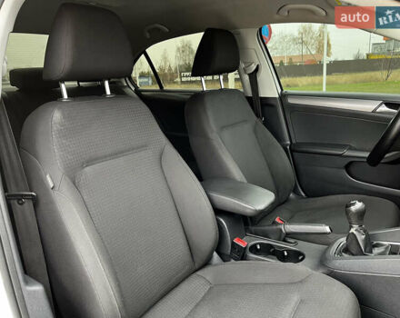 Белый Фольксваген Джетта, объемом двигателя 1.97 л и пробегом 270 тыс. км за 9500 $, фото 35 на Automoto.ua