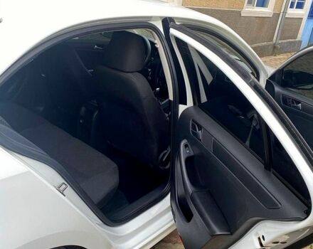 Білий Фольксваген Джетта, об'ємом двигуна 2 л та пробігом 320 тис. км за 7100 $, фото 1 на Automoto.ua