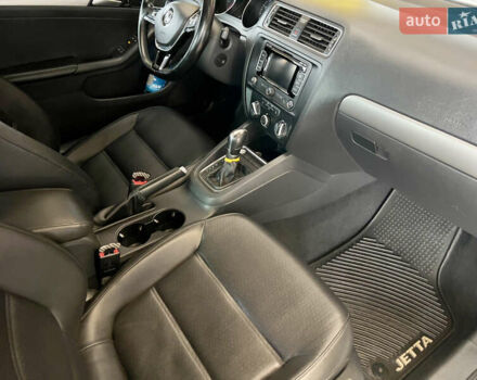 Білий Фольксваген Джетта, об'ємом двигуна 1.8 л та пробігом 141 тис. км за 10400 $, фото 17 на Automoto.ua