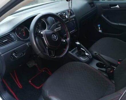 Білий Фольксваген Джетта, об'ємом двигуна 2 л та пробігом 151 тис. км за 10000 $, фото 13 на Automoto.ua