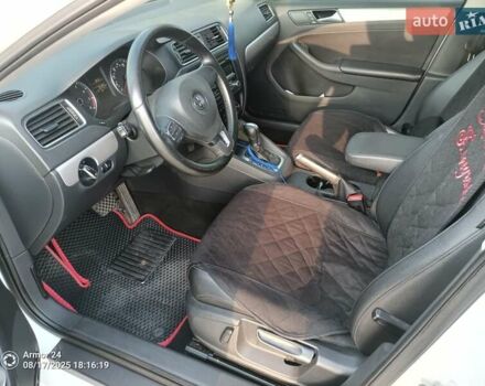 Білий Фольксваген Джетта, об'ємом двигуна 1.8 л та пробігом 242 тис. км за 8700 $, фото 9 на Automoto.ua