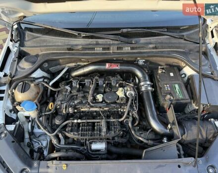 Белый Фольксваген Джетта, объемом двигателя 2 л и пробегом 163 тыс. км за 13500 $, фото 15 на Automoto.ua