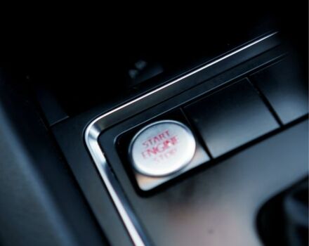 Белый Фольксваген Джетта, объемом двигателя 1.8 л и пробегом 196 тыс. км за 9300 $, фото 14 на Automoto.ua