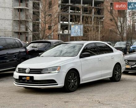 Белый Фольксваген Джетта, объемом двигателя 1.8 л и пробегом 157 тыс. км за 9900 $, фото 2 на Automoto.ua