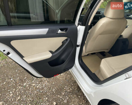 Білий Фольксваген Джетта, об'ємом двигуна 1.8 л та пробігом 151 тис. км за 11800 $, фото 17 на Automoto.ua