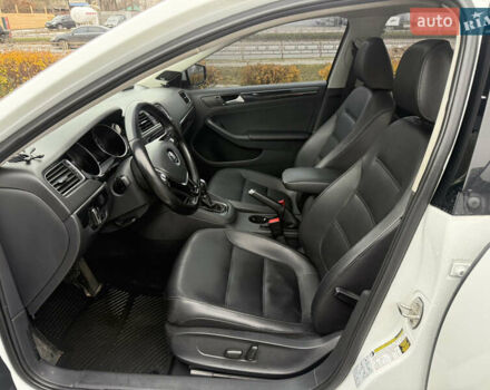 Белый Фольксваген Джетта, объемом двигателя 1.97 л и пробегом 225 тыс. км за 11300 $, фото 8 на Automoto.ua