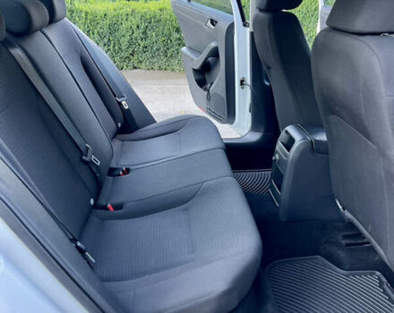 Белый Фольксваген Джетта, объемом двигателя 1.4 л и пробегом 195 тыс. км за 9000 $, фото 46 на Automoto.ua