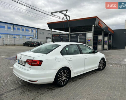 Фольксваген Джетта 2015 у Львові на Automoto.ua Білий Фольксваген Джетта, об'ємом двигуна 1.8 л та пробігом 98 тис. км за 11200 $, фото 4 на Automoto.ua