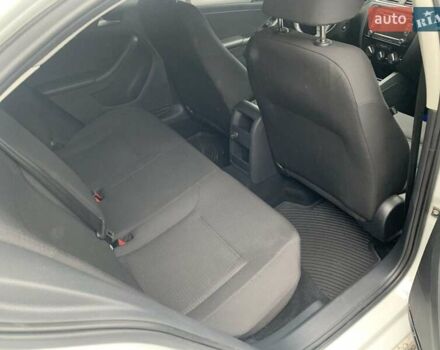 Белый Фольксваген Джетта, объемом двигателя 2 л и пробегом 120 тыс. км за 9900 $, фото 29 на Automoto.ua