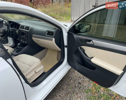 Білий Фольксваген Джетта, об'ємом двигуна 1.8 л та пробігом 151 тис. км за 11800 $, фото 19 на Automoto.ua