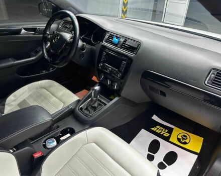 Белый Фольксваген Джетта, объемом двигателя 1.8 л и пробегом 177 тыс. км за 9750 $, фото 17 на Automoto.ua