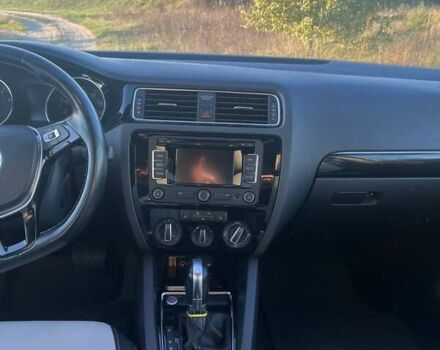 Белый Фольксваген Джетта, объемом двигателя 1.8 л и пробегом 163 тыс. км за 9800 $, фото 2 на Automoto.ua