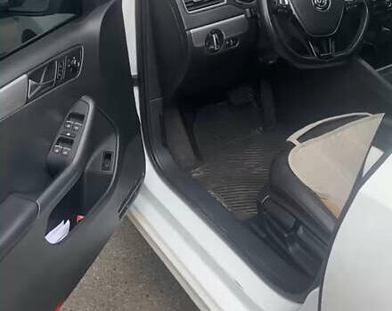 Белый Фольксваген Джетта, объемом двигателя 1.8 л и пробегом 115 тыс. км за 10800 $, фото 2 на Automoto.ua