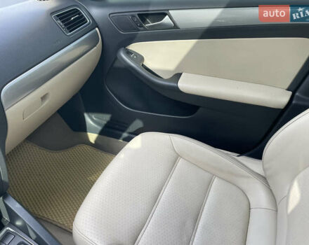 Білий Фольксваген Джетта, об'ємом двигуна 1.8 л та пробігом 151 тис. км за 11800 $, фото 15 на Automoto.ua