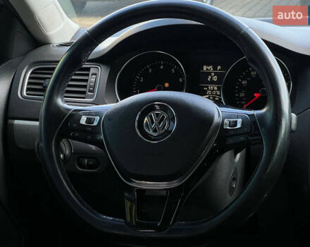 Фольксваген Джетта 2015 в Ивано-Франковске на Automoto.ua Белый Фольксваген Джетта, объемом двигателя 1.78 л и пробегом 201 тыс. км за 10700 $, фото 19 на Automoto.ua