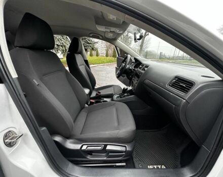 Белый Фольксваген Джетта, объемом двигателя 2 л и пробегом 189 тыс. км за 8850 $, фото 7 на Automoto.ua
