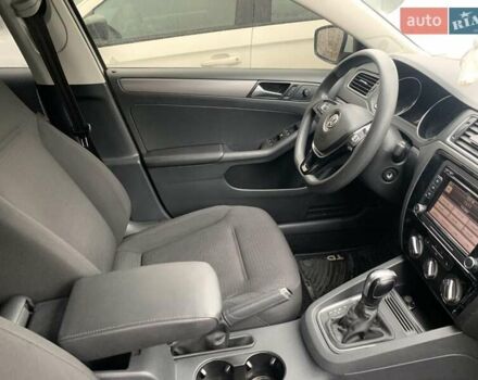 Белый Фольксваген Джетта, объемом двигателя 2 л и пробегом 120 тыс. км за 9900 $, фото 44 на Automoto.ua