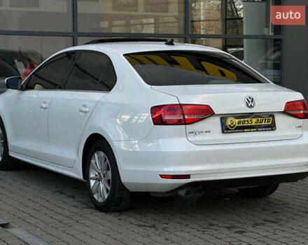 Фольксваген Джетта 2015 в Ивано-Франковске на Automoto.ua Белый Фольксваген Джетта, объемом двигателя 1.78 л и пробегом 201 тыс. км за 10700 $, фото 3 на Automoto.ua