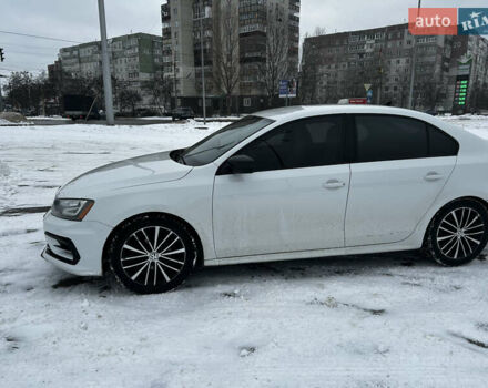 Белый Фольксваген Джетта, объемом двигателя 1.8 л и пробегом 180 тыс. км за 10999 $, фото 5 на Automoto.ua