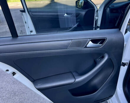 Белый Фольксваген Джетта, объемом двигателя 1.4 л и пробегом 195 тыс. км за 9000 $, фото 42 на Automoto.ua