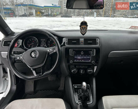 Белый Фольксваген Джетта, объемом двигателя 1.8 л и пробегом 180 тыс. км за 10999 $, фото 22 на Automoto.ua