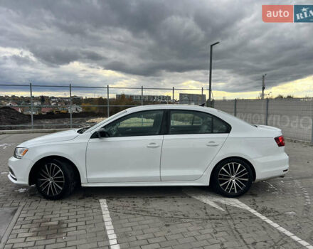 Фольксваген Джетта 2015 у Львові на Automoto.ua Білий Фольксваген Джетта, об'ємом двигуна 1.8 л та пробігом 98 тис. км за 11200 $, фото 1 на Automoto.ua