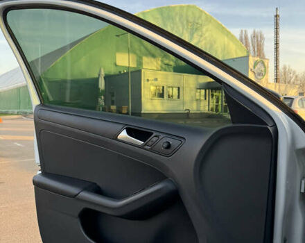 Белый Фольксваген Джетта, объемом двигателя 2 л и пробегом 180 тыс. км за 9500 $, фото 8 на Automoto.ua