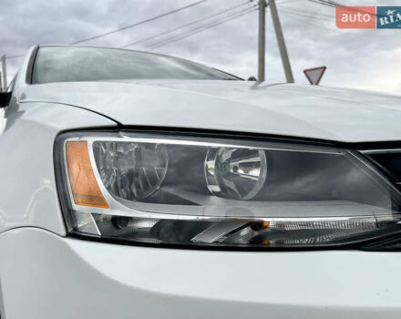 Фольксваген Джетта 2015 у Львові на Automoto.ua Білий Фольксваген Джетта, об'ємом двигуна 1.8 л та пробігом 98 тис. км за 11200 $, фото 6 на Automoto.ua